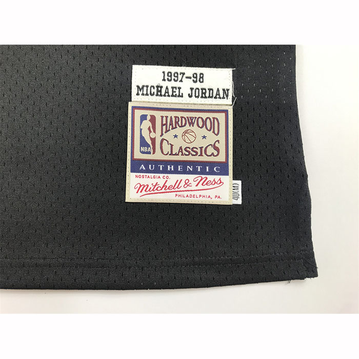 Camiseta Chicago Bulls Michael Jordan NO 23 Autentico 1997-98 Negro